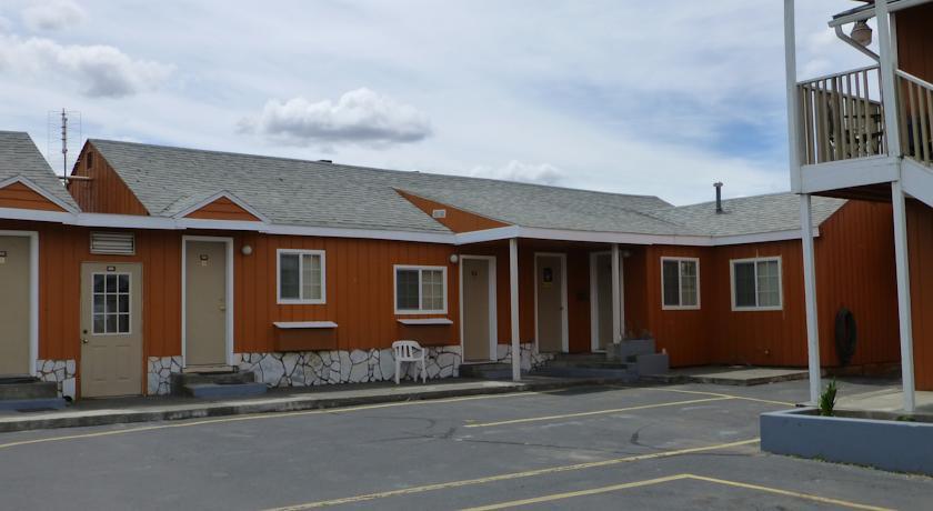 Отель Umatilla Inn & Suites