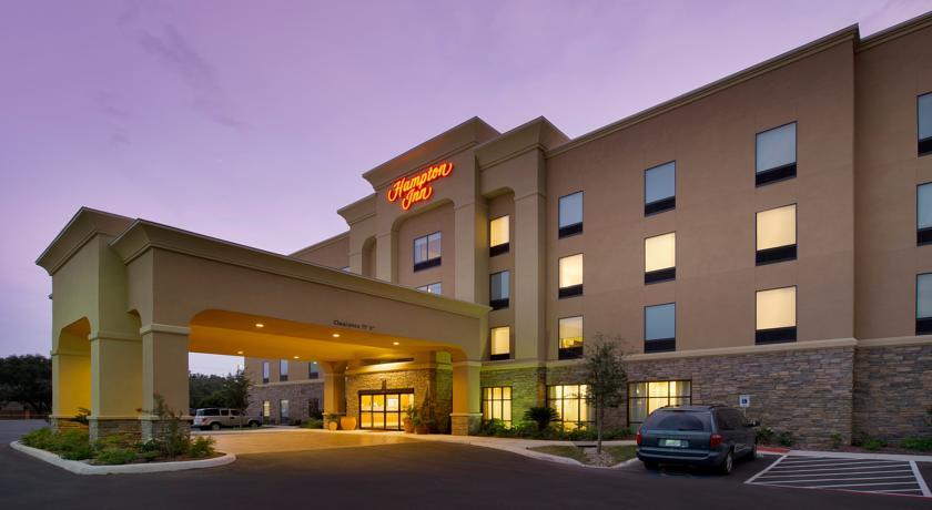 Отель Hampton Inn Uvalde