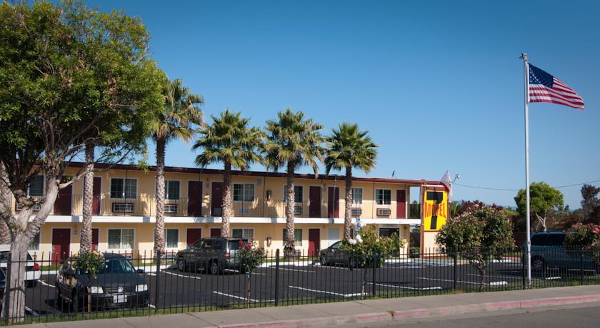 Отель Motel 7