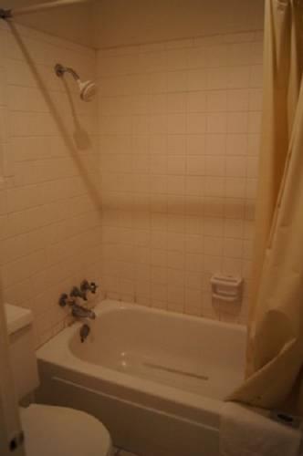Отель Budget Inn