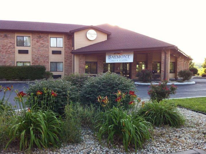 Отель Baymont Inn & Suites Warrenton