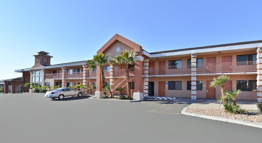Отель Quality Inn I-15 Red Cliffs