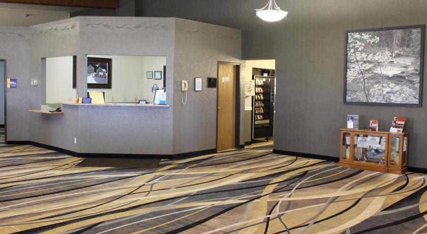 Отель Days Inn Watertown