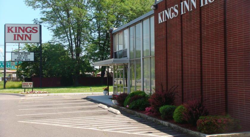 Отель Kings Inn Hotel