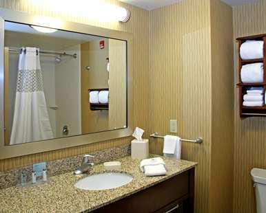 Отель Hampton Inn Waynesburg