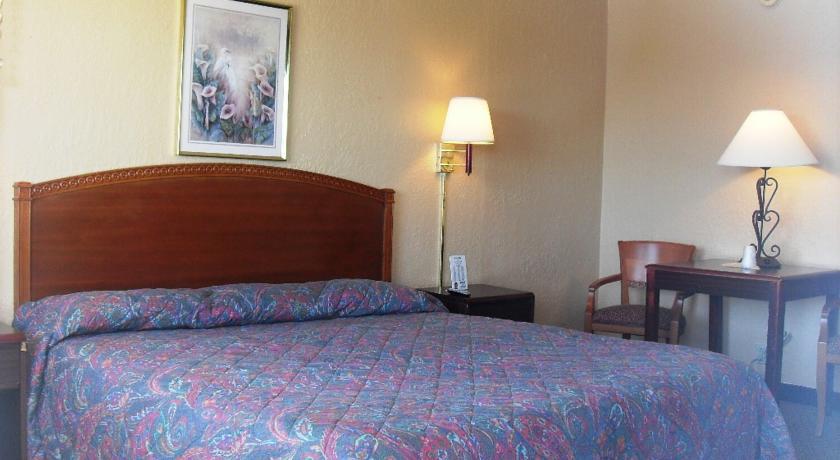 Отель Western Ridge Motel