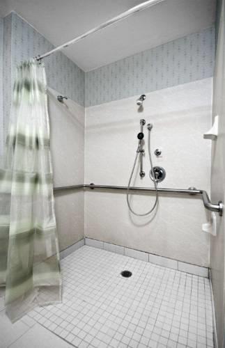 Отель Fairfield Inn & Suites by Marriott Smithfield