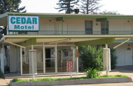 Отель Cedar Motel