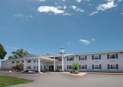 Отель Comfort Inn Beacon Marina