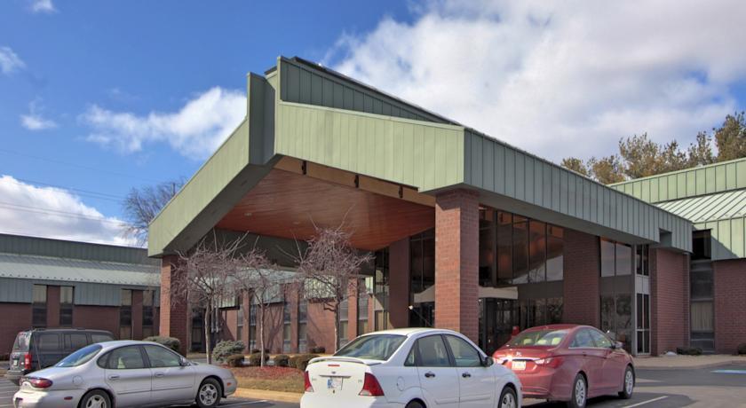 Отель Quality Inn South Bend