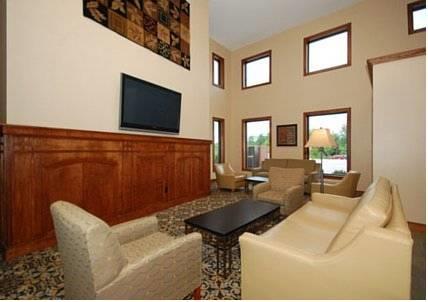Отель Comfort Suites South Burlington