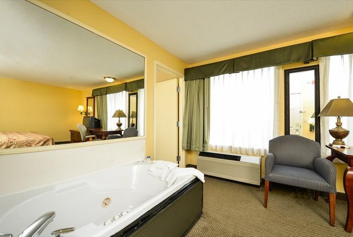 Отель Americas Best Value Inn Spartanburg