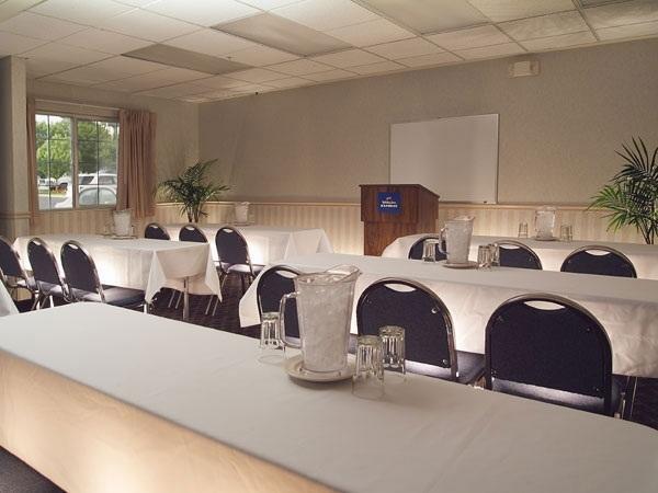 Отель Holiday Inn Express Spokane-Valley