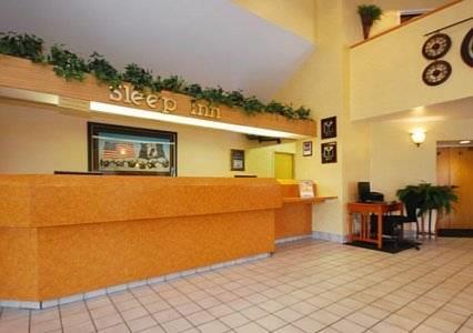 Отель Sleep Inn & Suites Near Ft. Bragg