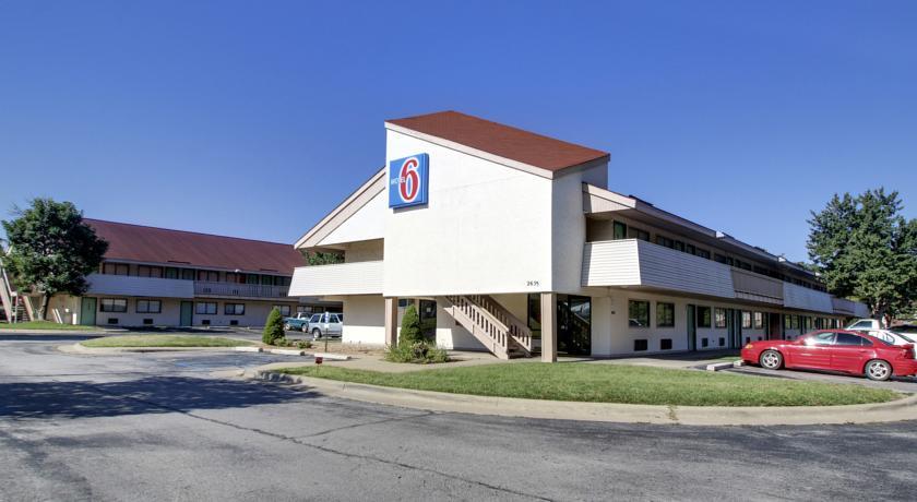 Отель Motel 6 Springfield - North