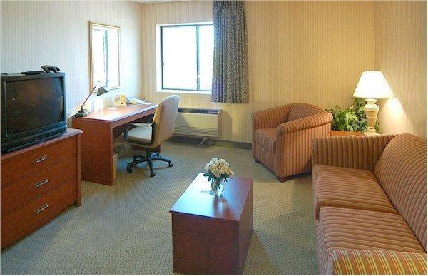 Отель La Quinta Inn & Suites Stevens Point