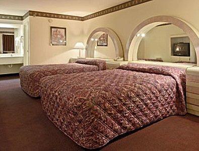 Отель Days Inn Stockbridge