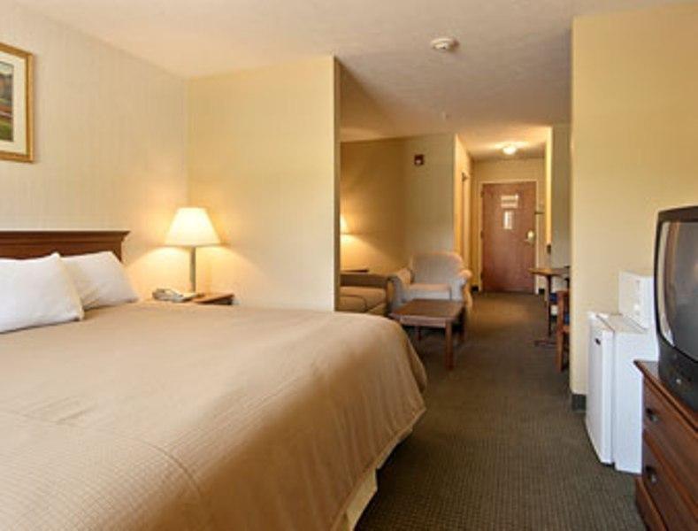 Отель Ramada Strasburg