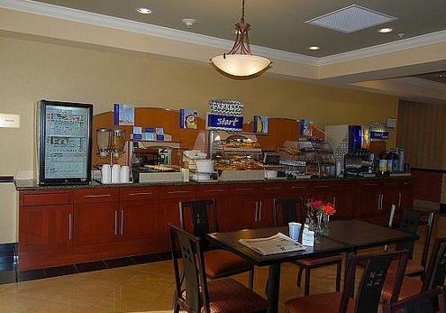 Отель Holiday Inn Express Stuart