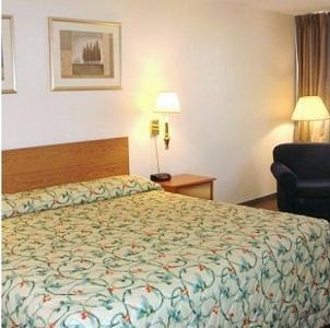 Отель Travelodge Sturgis