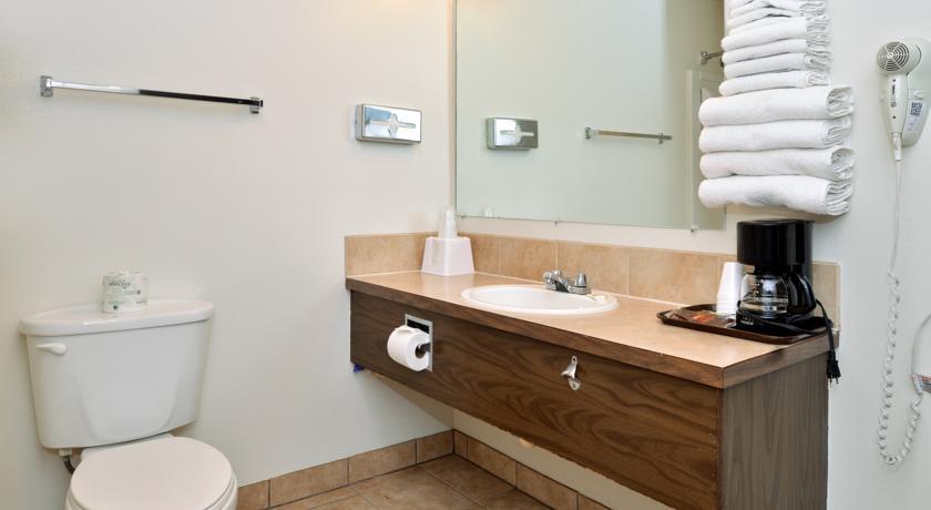 Отель Country Inn & Suites Sunnyside