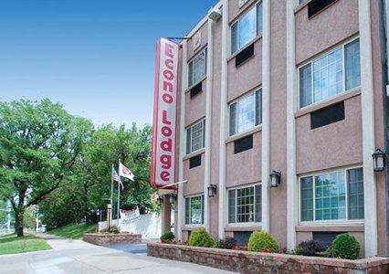 Отель Econo Lodge Downtown Syracuse