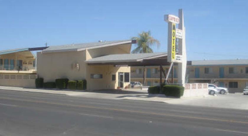 Отель Caprice Motel