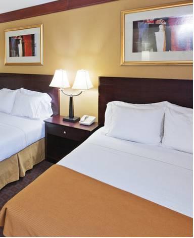 Отель Holiday Inn Express Tahlequah