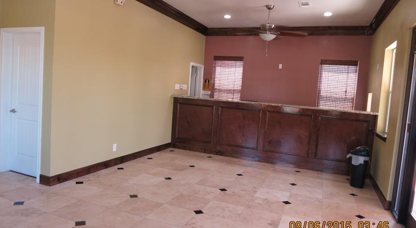 Отель Taylor Village Inn
