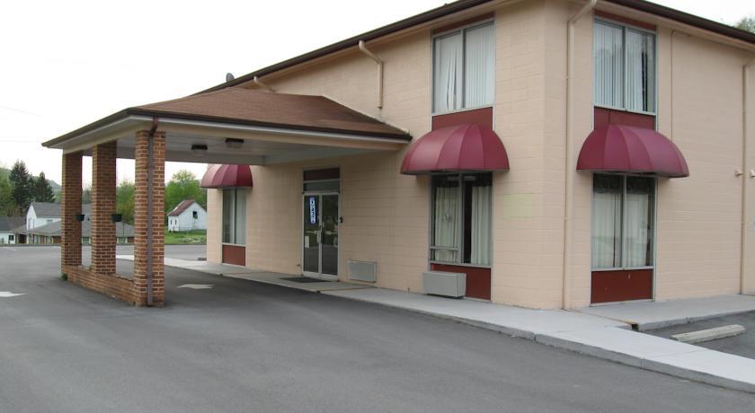 Отель Fincastle Motor Inn