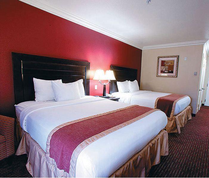 Отель La Quinta Inn & Suites Temecula