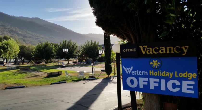 Отель Western Holiday Lodge