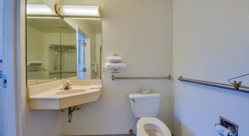 Отель Motel 6 Mobile West - Tillmans Corner