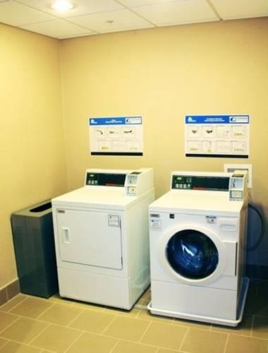 Отель Holiday Inn Express Toledo North