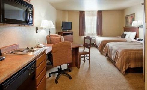 Отель Candlewood Suites St. Robert