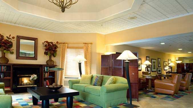 Отель DoubleTree by Hilton North Salem