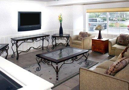 Отель Comfort Inn & Suites Salinas