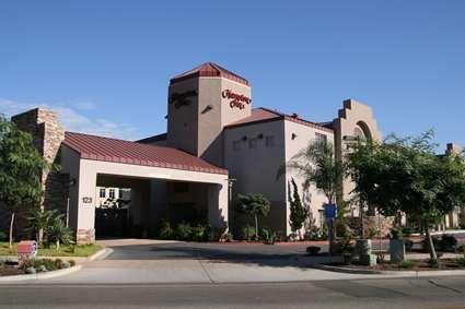 Отель Hampton Inn San Marcos
