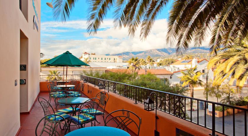 Отель Holiday Inn Express Santa Barbara