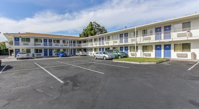 Отель Motel 6 Santa Clara