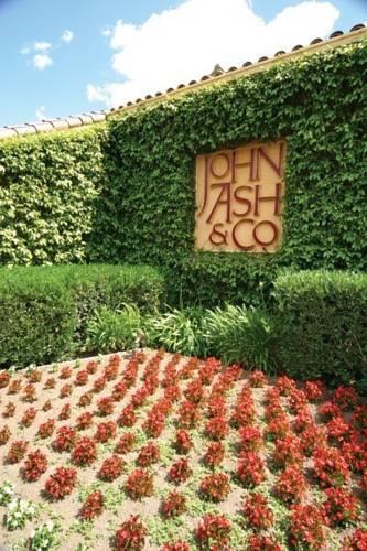 Отель Vintners Inn