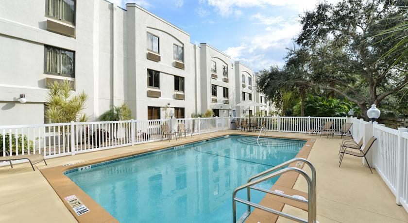 Отель Sleep Inn Sarasota