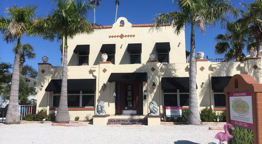 Апартаменты The Ringling Beach House