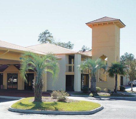 Отель La Quinta Inn Savannah I-95