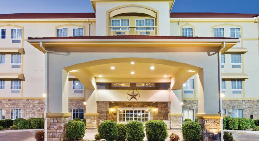 Отель La Quinta Inn & Suites Schertz