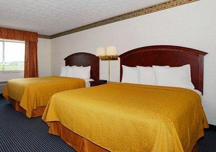 Отель Quality Inn Scottsburg