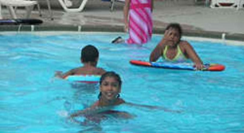Отель Knights Inn Seaside Heights