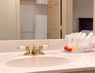 Отель Ramada Inn Sellersburg