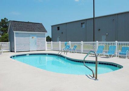Отель Econo Lodge Inn & Suites Shallotte