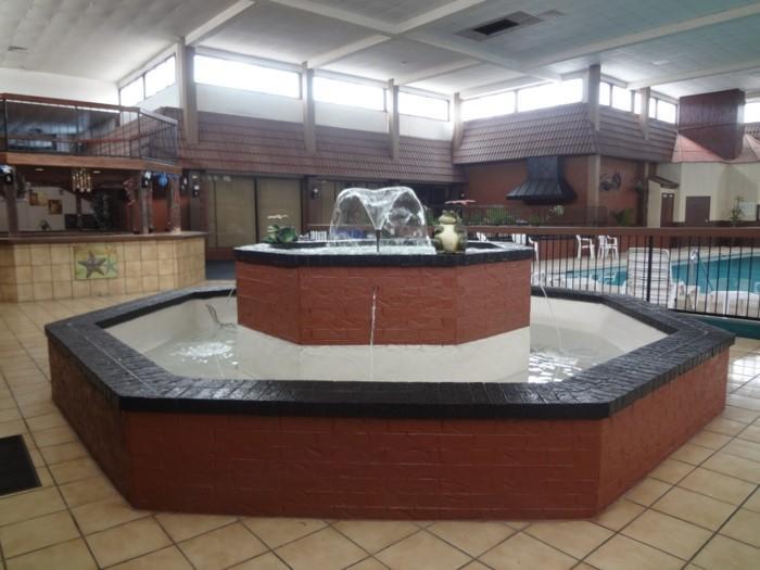Отель Americas Best Value Inn Shawnee